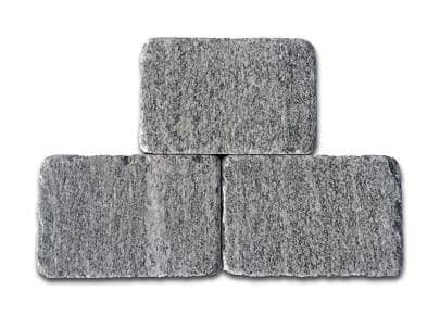 Tumlad marksten i granit